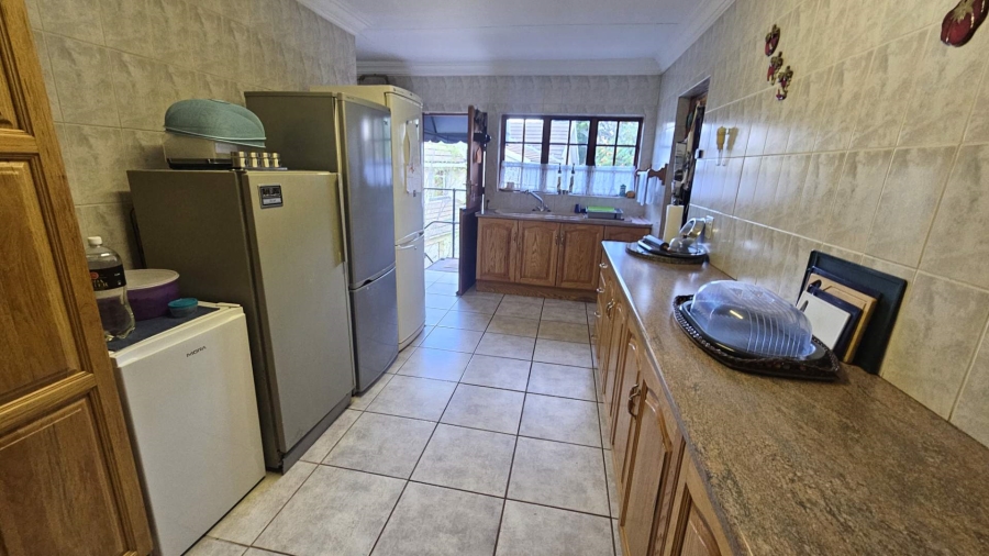 5 Bedroom Property for Sale in Schoemansville North West